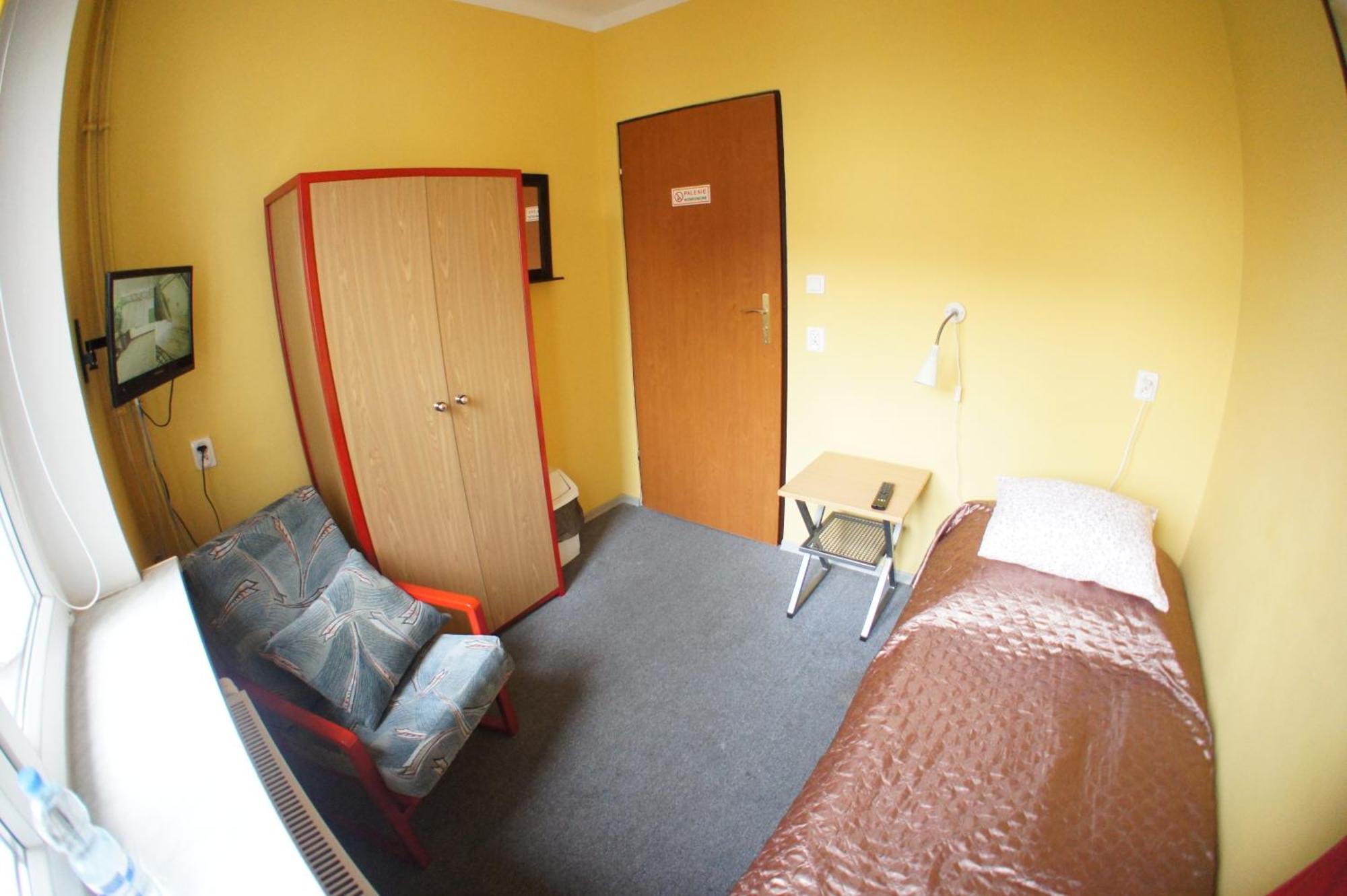 Nest Nocleg Poznań Esterno foto